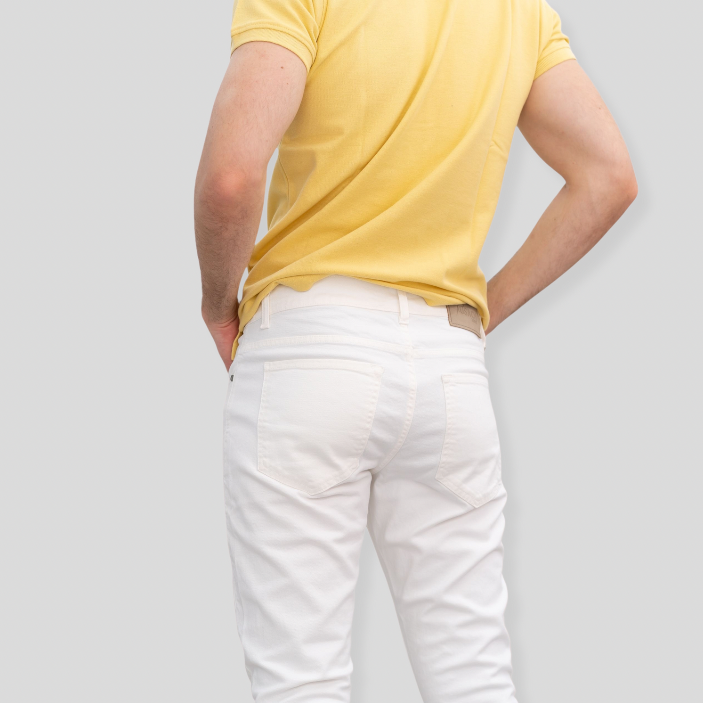 PANTALÓN SPORT JEANS BEIG Y BLANCO