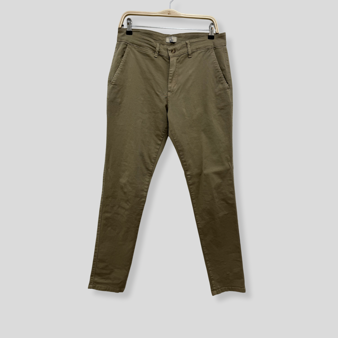 PANTALÓN CHINO