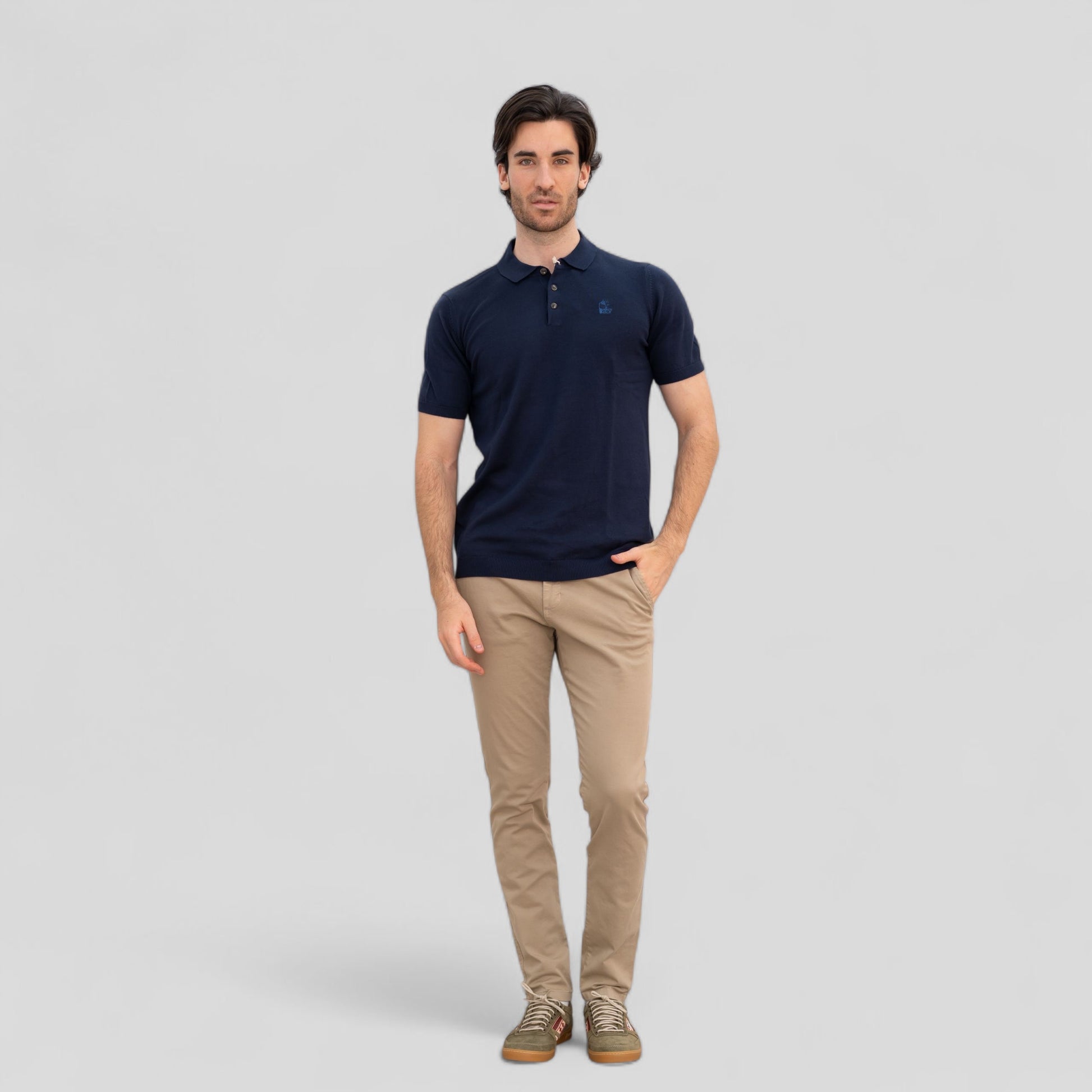 PANTALÓN CHINO