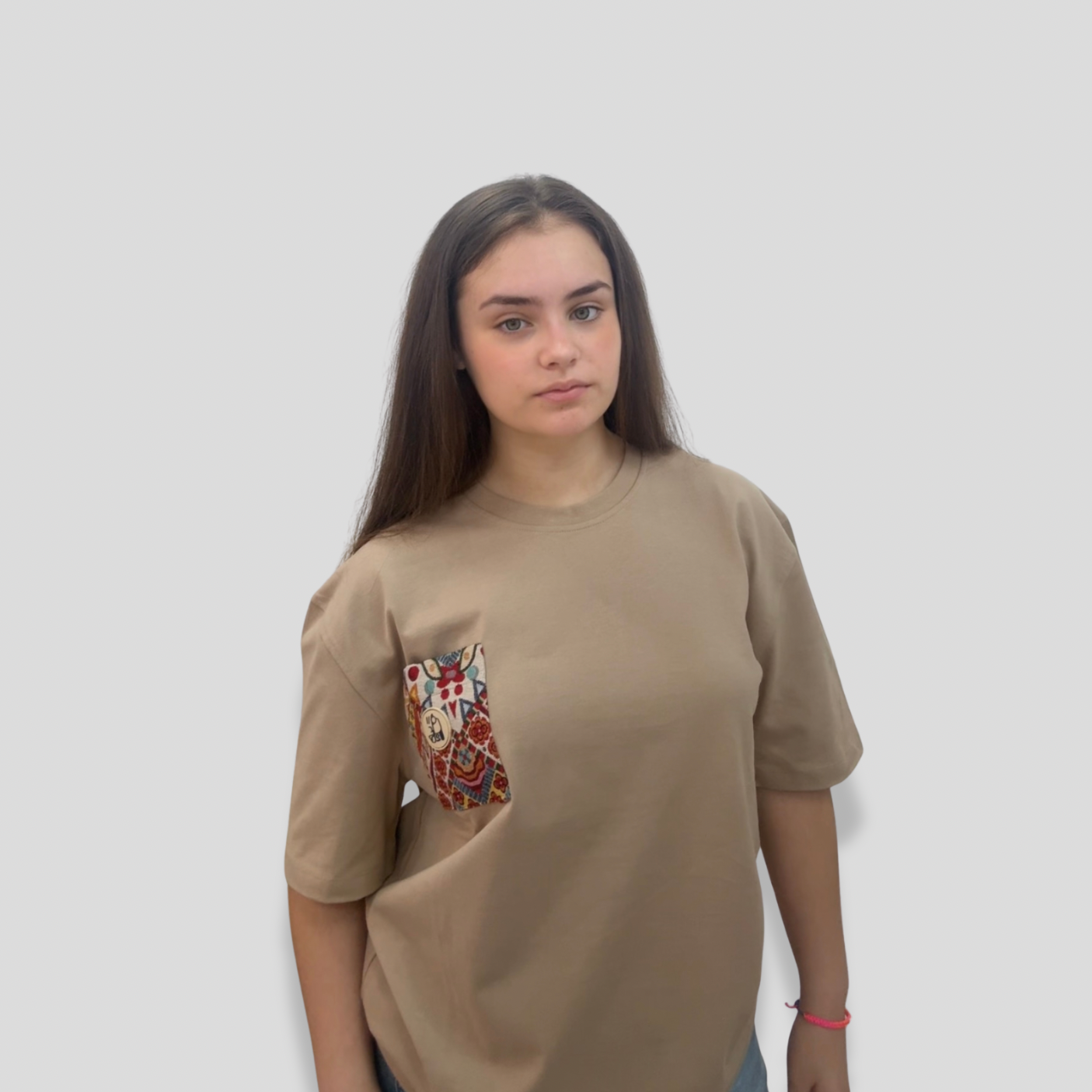 CAMISETA BOLSILLO ÉTNICO OVERSIZE